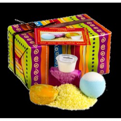 Набор Кафе красоты Париж бурлящий шар для ванны + глицериновое мыло ручной работы + соль для ванны + крем для рук 120 г + 100 г + 220 г + 75 мл