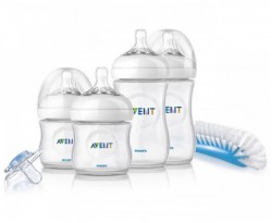 Набор Avent Нейчерал для новорожденных бутылочка 125 мл №2+бутылочка 260 мл №2+ пустышка+щеточка для бутылочек и сосок SCD290/01